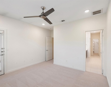 1583 Fiji Street - Photo Thumbnail 18