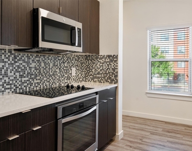 1583 Fiji Street - Photo Thumbnail 11