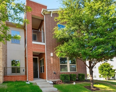 1583 Fiji Street - Photo Thumbnail 1