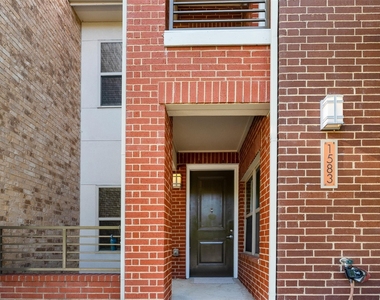 1583 Fiji Street - Photo Thumbnail 2