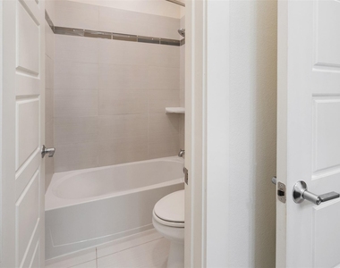 1583 Fiji Street - Photo Thumbnail 15