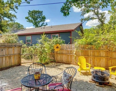 536 Western Hills Trail - Photo Thumbnail 20