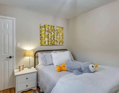536 Western Hills Trail - Photo Thumbnail 18