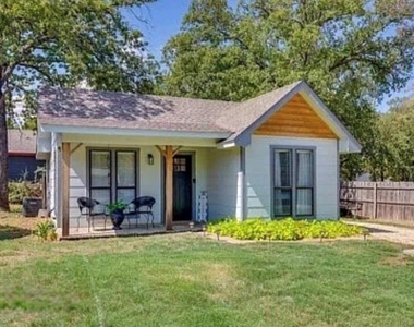 536 Western Hills Trail - Photo Thumbnail 1