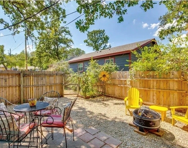 536 Western Hills Trail - Photo Thumbnail 23