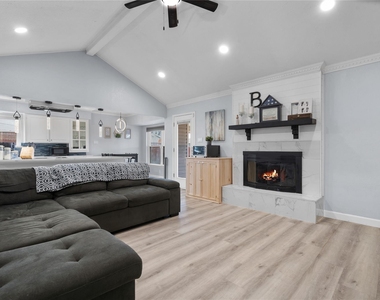 7629 Cedarhill Road - Photo Thumbnail 8