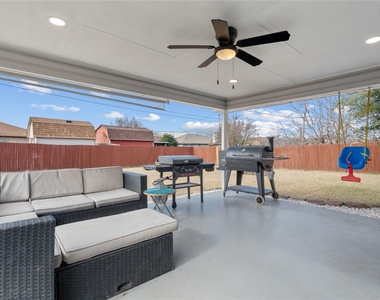 7629 Cedarhill Road - Photo Thumbnail 20