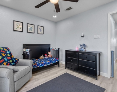 7629 Cedarhill Road - Photo Thumbnail 16