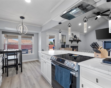 7629 Cedarhill Road - Photo Thumbnail 14