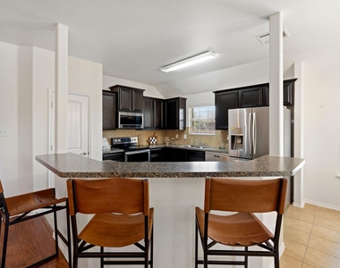 104 Holly Street - Photo Thumbnail 13