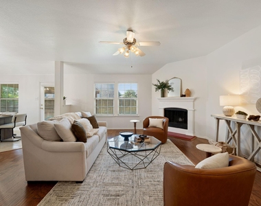 104 Holly Street - Photo Thumbnail 11