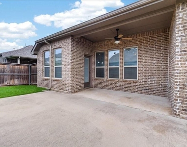 16020 Holly Creek - Photo Thumbnail 30