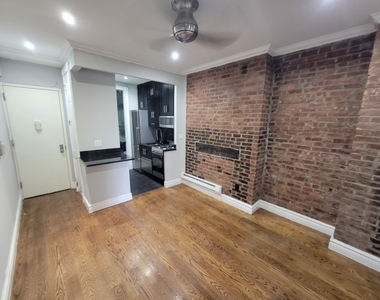 44 Avenue B - Photo Thumbnail 2