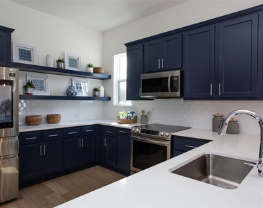 2803 Stanley Avenue - Photo Thumbnail 14