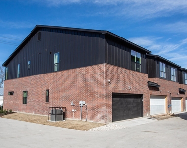 2803 Stanley Avenue - Photo Thumbnail 32