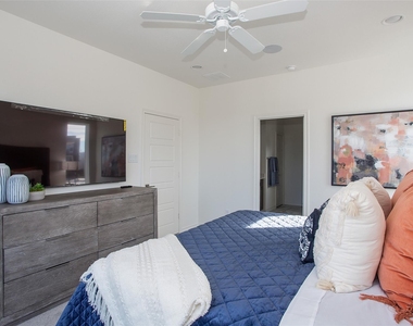 2803 Stanley Avenue - Photo Thumbnail 23