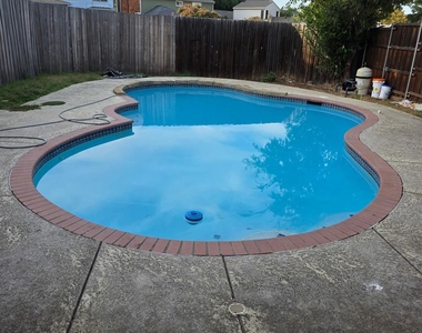 1369 Colby Drive - Photo Thumbnail 29