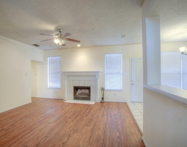 1369 Colby Drive - Photo Thumbnail 7