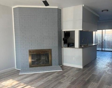 234 Samuel Boulevard - Photo Thumbnail 1