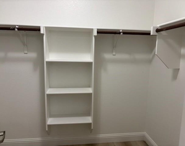 2601 Mitchell Lane - Photo Thumbnail 16