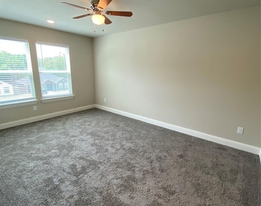 813 W Coffin Street - Photo Thumbnail 6