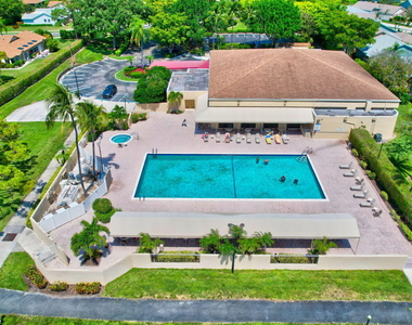 2925 Riviera Drive - Photo Thumbnail 92