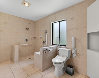 2925 Riviera Drive - Photo Thumbnail 58