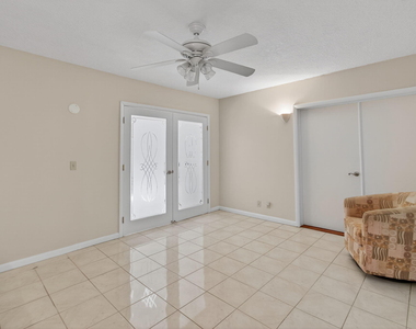 2925 Riviera Drive - Photo Thumbnail 26
