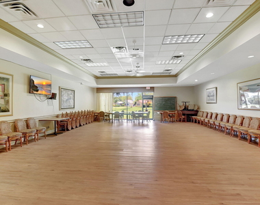 2925 Riviera Drive - Photo Thumbnail 98