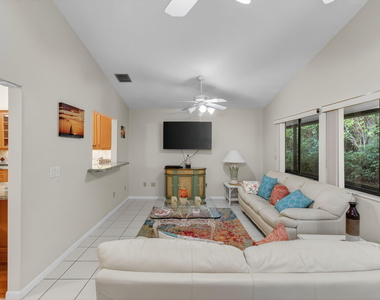 2925 Riviera Drive - Photo Thumbnail 36
