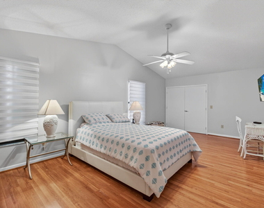 2925 Riviera Drive - Photo Thumbnail 49