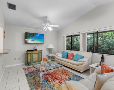 2925 Riviera Drive - Photo Thumbnail 31