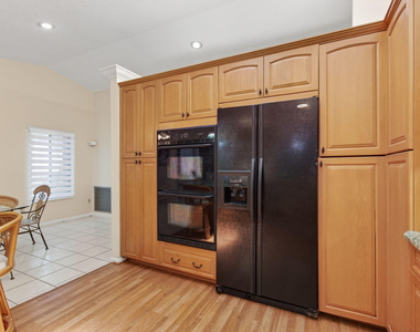 2925 Riviera Drive - Photo Thumbnail 47