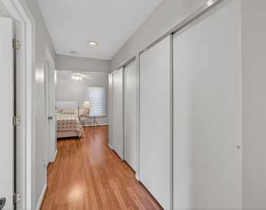 2925 Riviera Drive - Photo Thumbnail 54