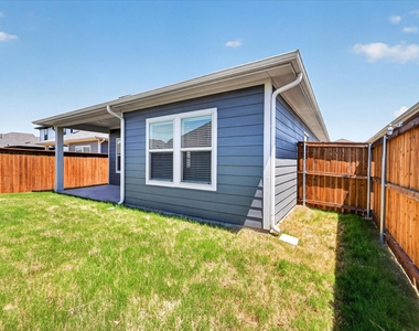 3520 Bridgeport Drive - Photo Thumbnail 23