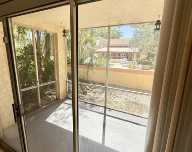 968 Coral Club Drive - Photo Thumbnail 11