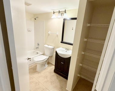 968 Coral Club Drive - Photo Thumbnail 5