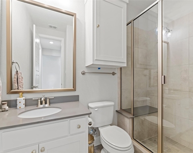 10609 Grayhead Drive - Photo Thumbnail 4