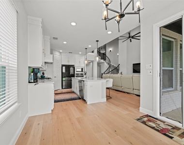 10609 Grayhead Drive - Photo Thumbnail 11