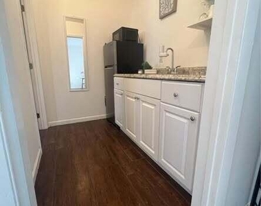603 N J Street - Photo Thumbnail 3