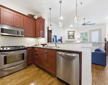 7333 Valley View Lane - Photo Thumbnail 9