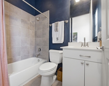 7333 Valley View Lane - Photo Thumbnail 8