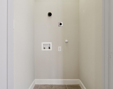 7333 Valley View Lane - Photo Thumbnail 19