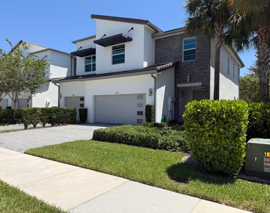 9028 Kingsmoor Way - Photo Thumbnail 20