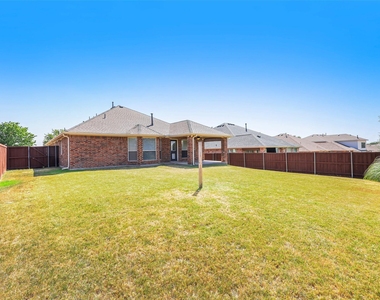 414 Dartmoor Drive - Photo Thumbnail 30