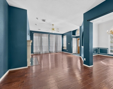 4057 Bramley Way - Photo Thumbnail 10