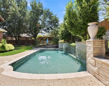 708 Hackberry Ridge Drive - Photo Thumbnail 36