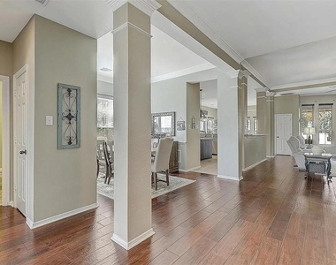 708 Hackberry Ridge Drive - Photo Thumbnail 4