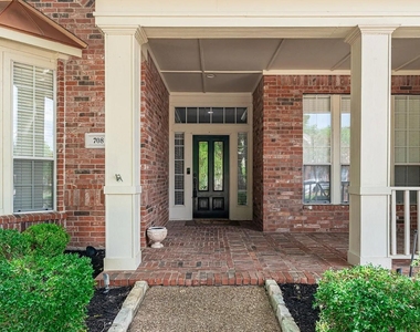 708 Hackberry Ridge Drive - Photo Thumbnail 2