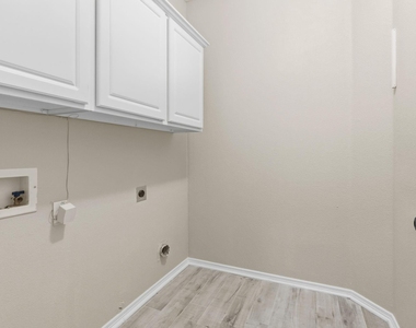 708 Hackberry Ridge Drive - Photo Thumbnail 30